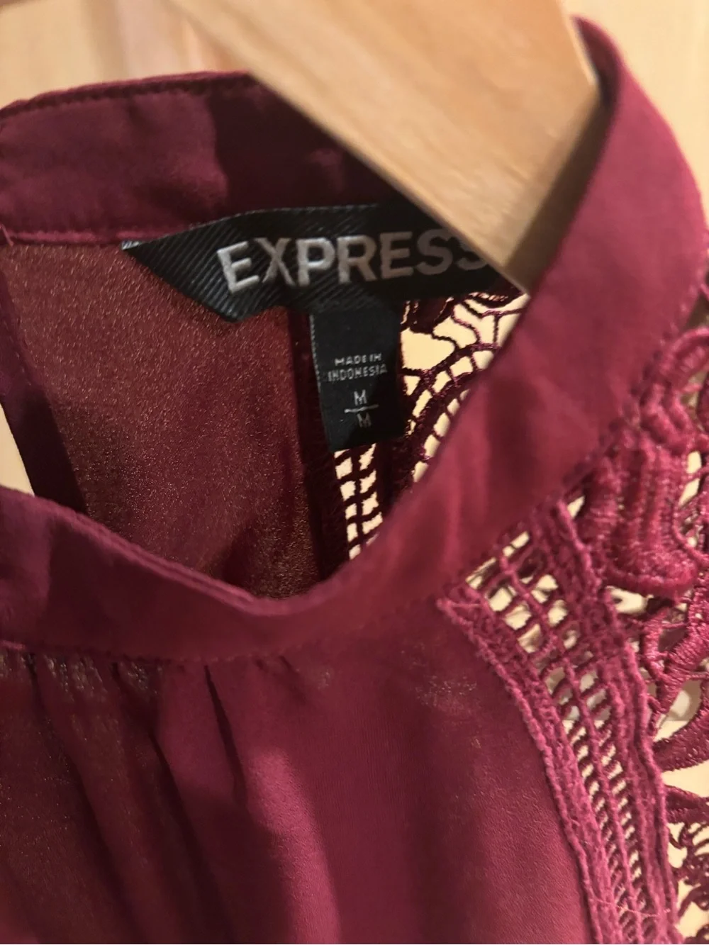 Express Burgundy Lace-Shoulder Sleeveless Blouse - Picture 5 of 5